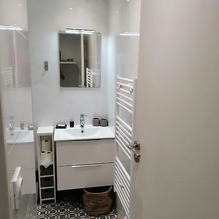 Appartement Joli à *